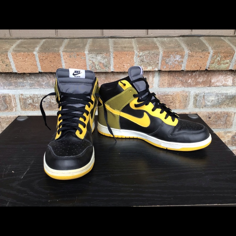 Men’s Nike black and yellow high tops